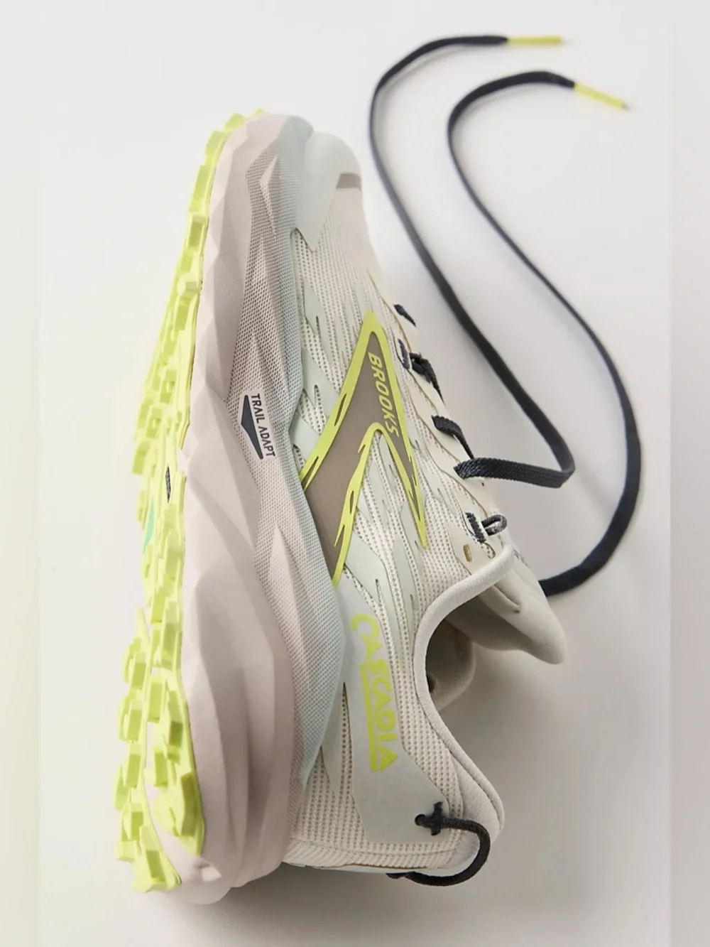 BROOKS Cascadia 19 Trail Running Shoes